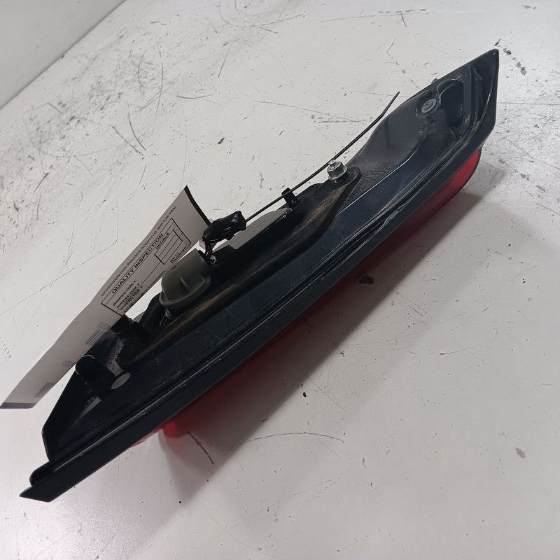 Driver Left Tail Light Brake Lamp Lid Mounted Fits 20 Mitsubishi Outla