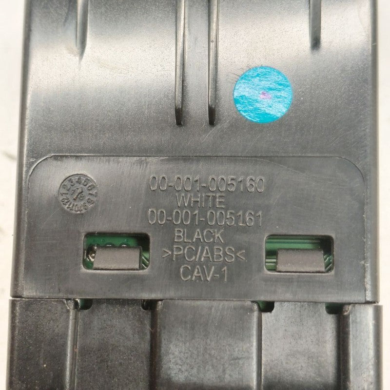 Chevy Volt USB Plug In Hub Port  2019 2018 2017 2016 OEM