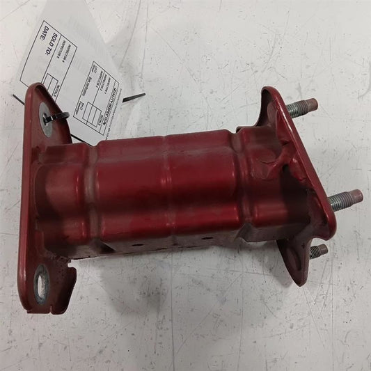 Nissan Rogue Passenger Right rear Bumper Mount Bracket2014 2015 2016 2017 2018 2