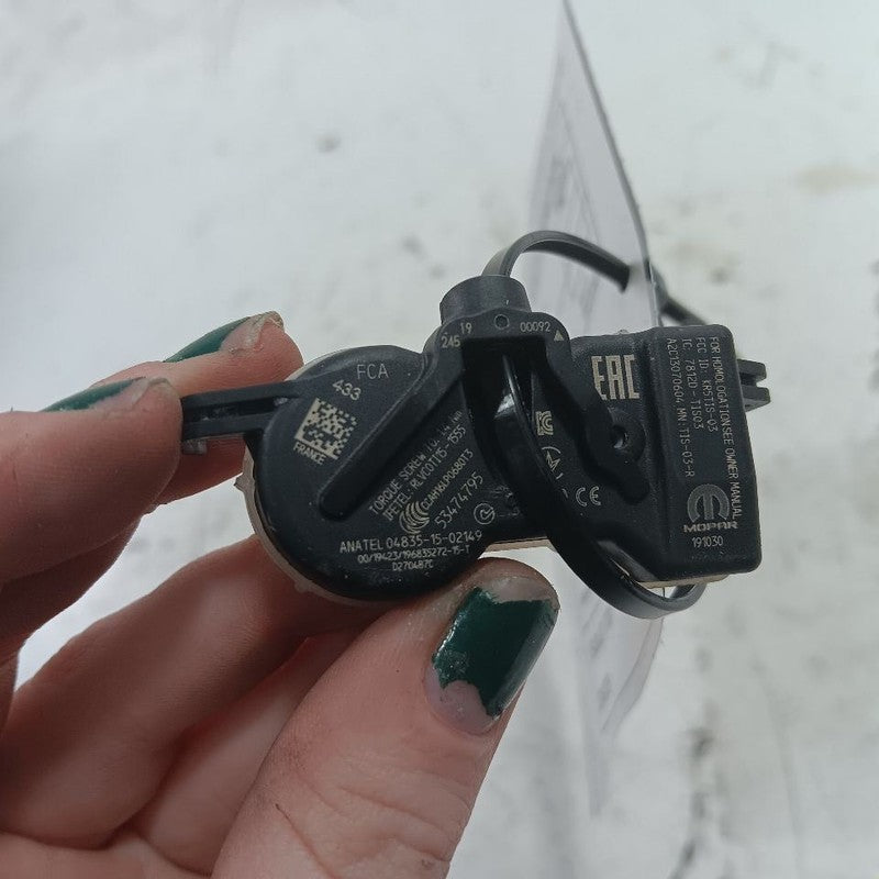 Jeep Renegade TPMS Tire Pressure Monitor System Sensor   2021 2020 201