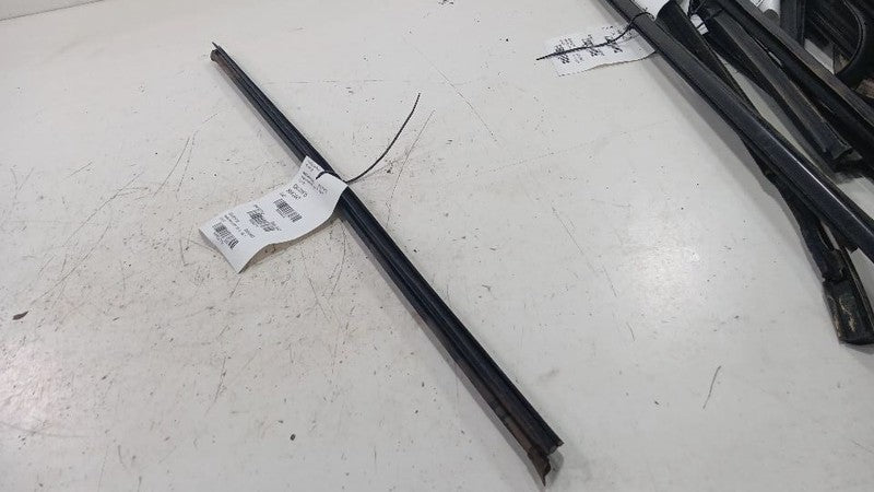 Kia Forte Right Front Weather Strip Interior  2014 2015 2016 2017 2018