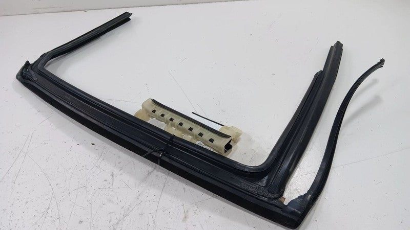 Dodge Dart Door Glass Window Seal Rubber Right Passenger Rear Back  20