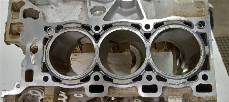 Engine Bare Block 3.6L VIN 3 8th Digit Opt Lfx AWD Fits 12 CTS  OEM