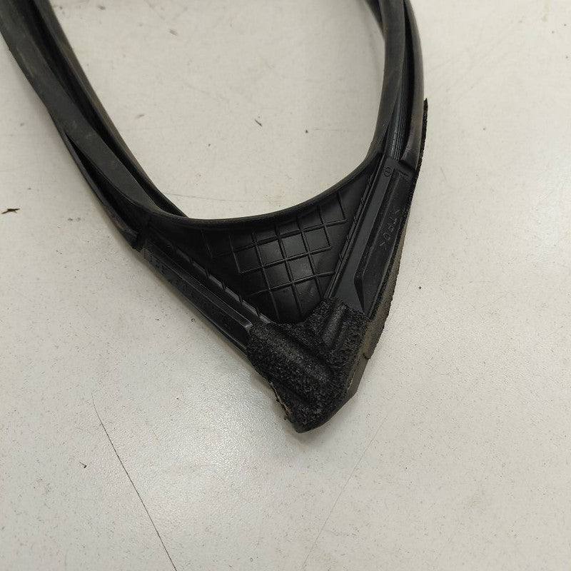 Honda CR-V Door Glass Window Seal Rubber Right Passenger Front  2019 2
