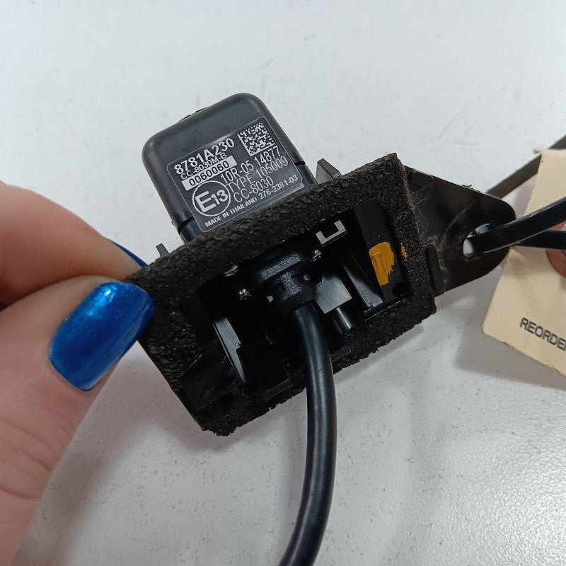 Tailgate Mounted Reverse Camera Broken Tab 19-20 Mitsubishi Outlander 