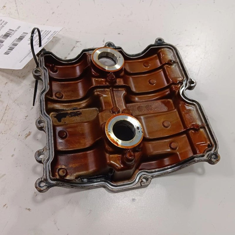 Subaru Outback Legacy Passenger Right Engine Cylinder Head Valve Cover 2017 2016