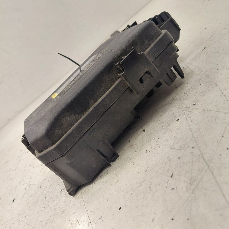 Fuse Box Engine Fits 16-18 Chevy Volt
