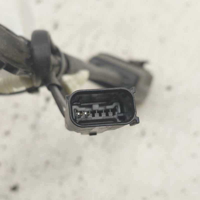 Driver Left Front Seat Belt Buckle Latch Fits 16-18 Ford Edge