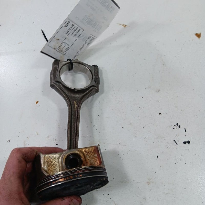 Jeep Cherokee Single Piston With Connecting Rod   3.2 2015 2016 2017