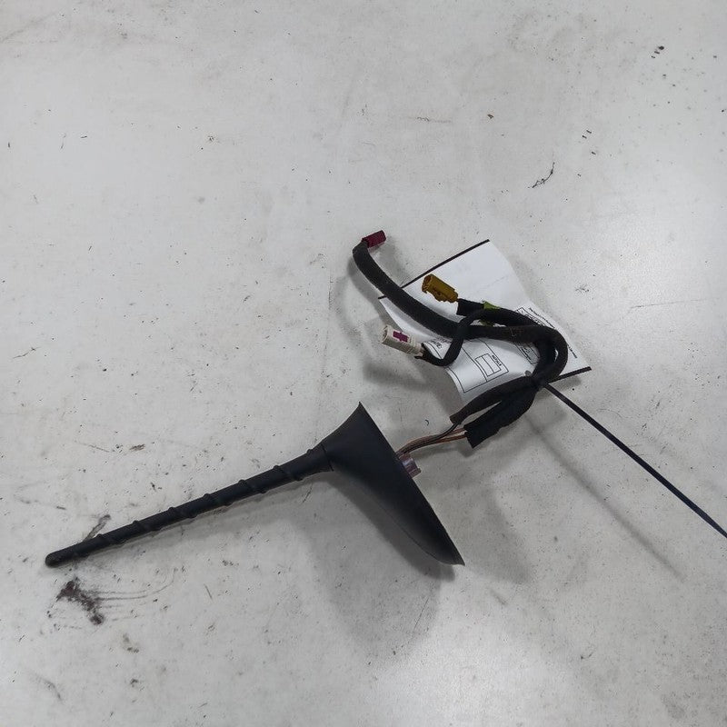 Jeep Cherokee Antenna  2015 2016 2017