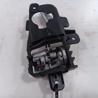 Hyundai Elantra Door Handle Right Passenger Rear Interior Inside  2017