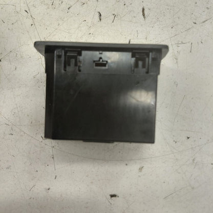 Subaru XV Crosstrek USB Plug In Hub Port  2025 2024