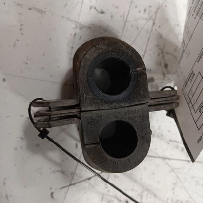 Ford Fiesta Front Sway Bar Bushing Mounting Bracket  2014 2015 2016 20