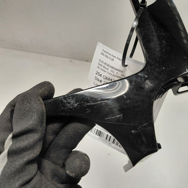 Buick Encore Center Dash Bezel Trim {42589645} 2022 2021 2020 2019 2018