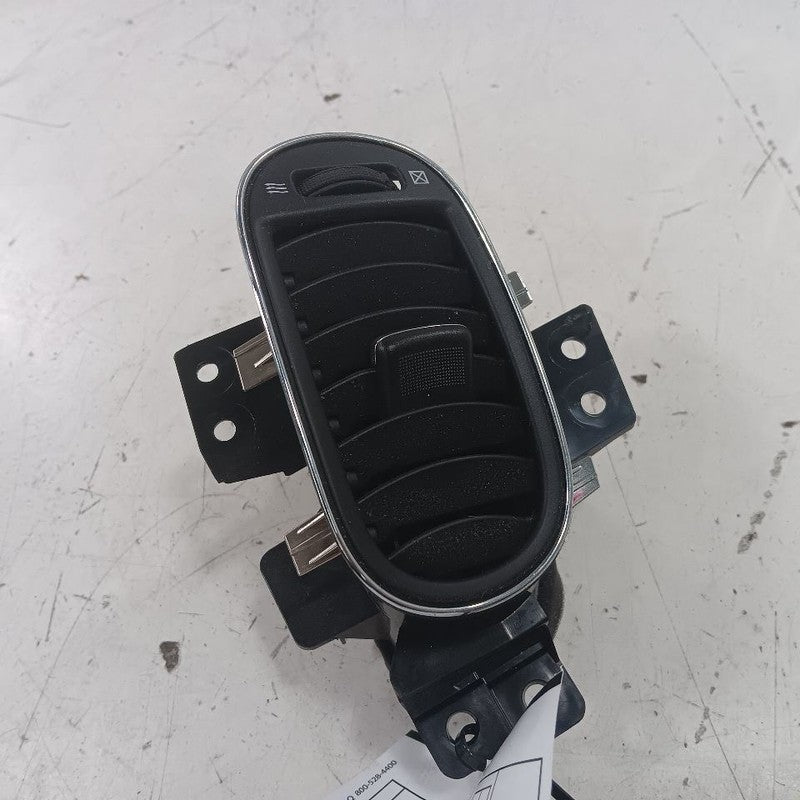 INFINITI QX50 Dash Air Vent Right Passenger  2017 2016 2015 2014