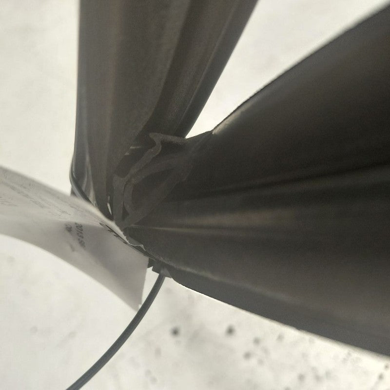 Volvo S60 Door Glass Window Seal Rubber Right Passenger Front  2013 20