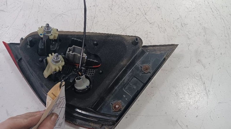 68110361AA Driver Left Tail Light Brake Lamp Sedan Quarter Panel Mounted Fits 15-16 200