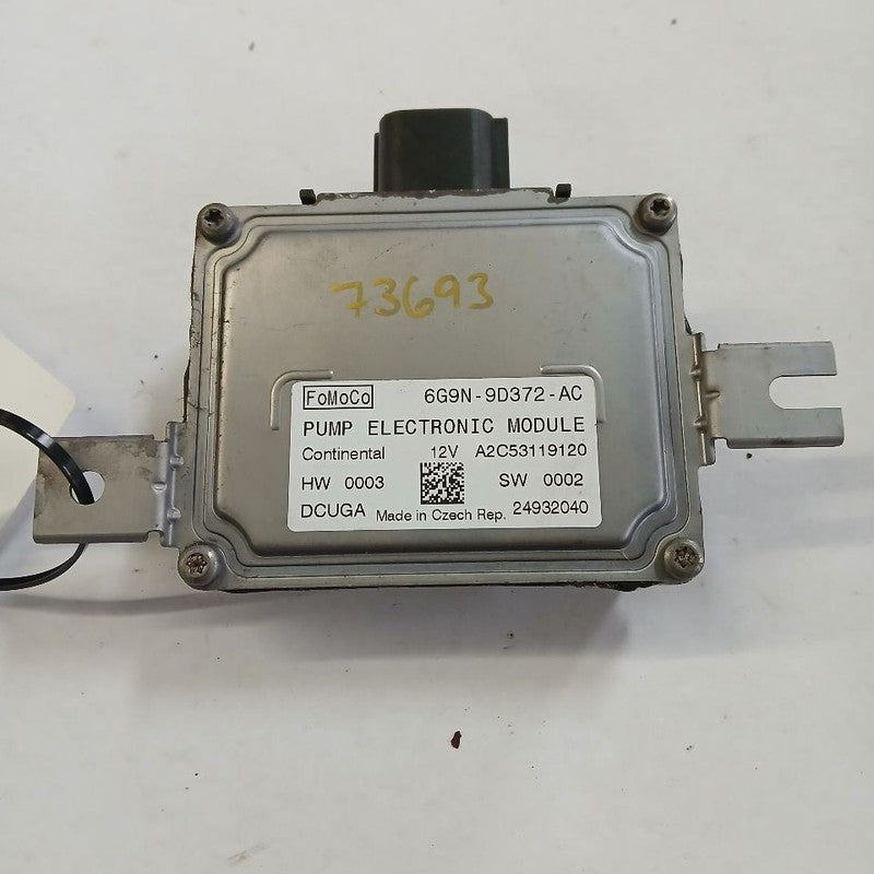 Fuel Pump Control Module Fits 08-12 LR2