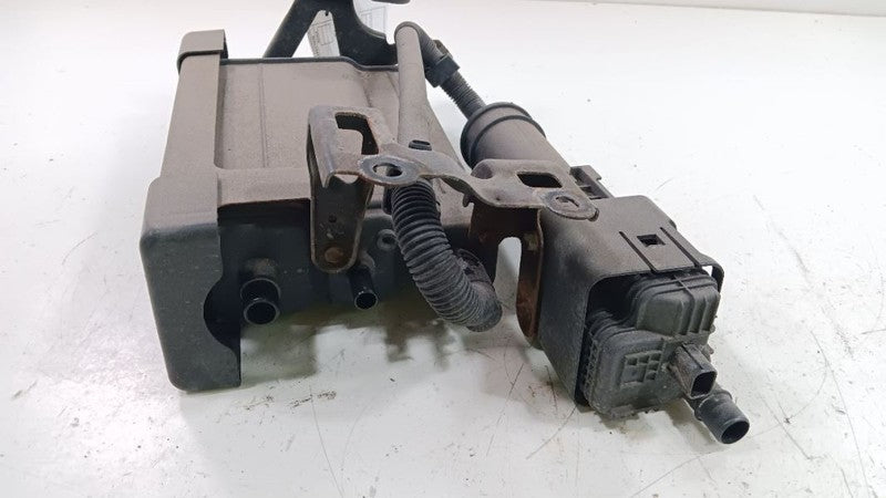 Toyota Prius Fuel Vapor Canister     2012 2013 2014 2015
