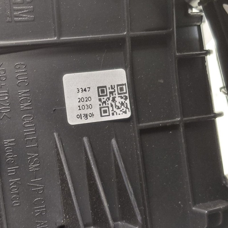 Chevy Trax Dash Air Vent Center Middle  2022 2021