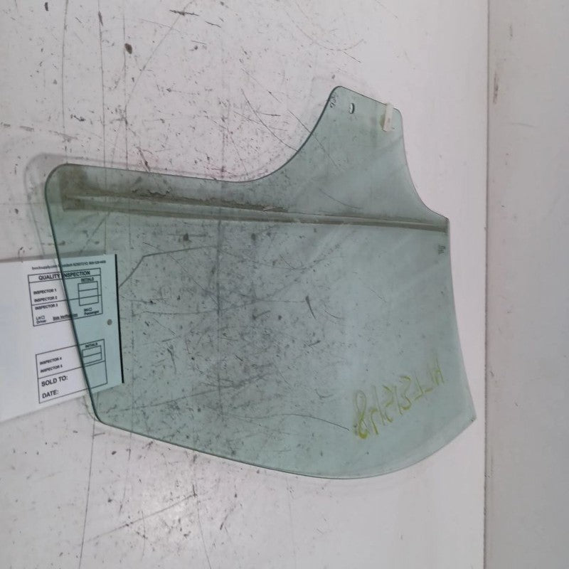 Driver Left Front Door Window Glass Fits 12-17 Hyundai Accent