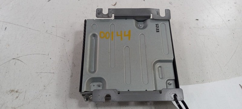 04671954AG Conv/Invert/Charger Accessory Outlet Fits 07-12 CALIBER