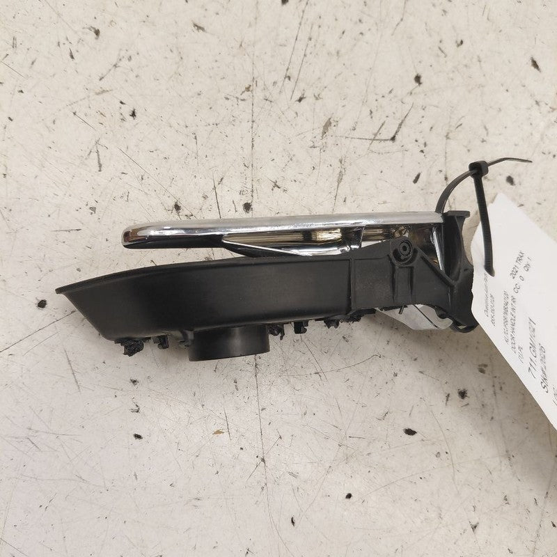 Chevy Trax Door Handle Right Passenger Rear Interior Inside  2022 2021
