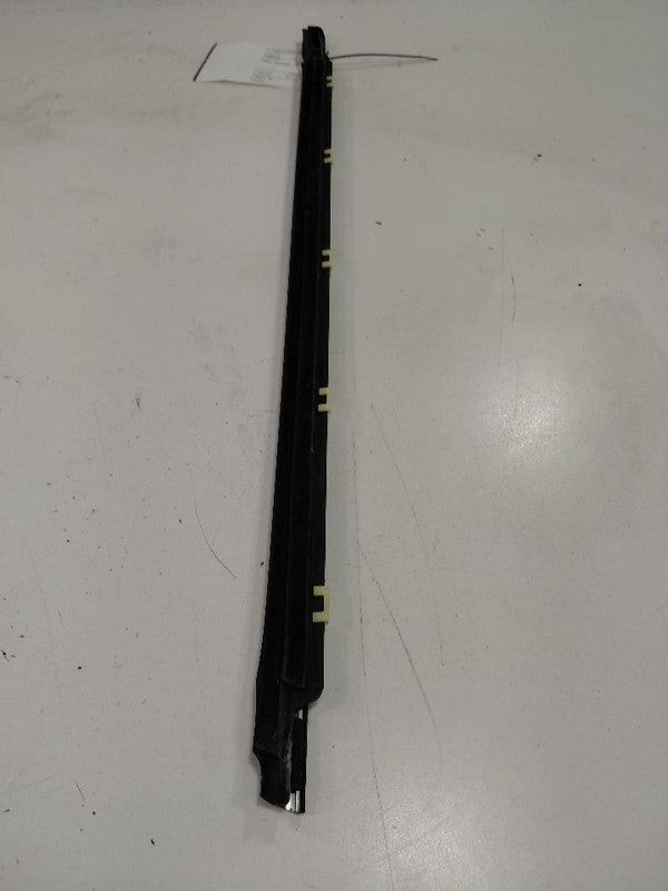 Kia Soul Door Glass Window Weather Strip Trim Front Right Passenger  2