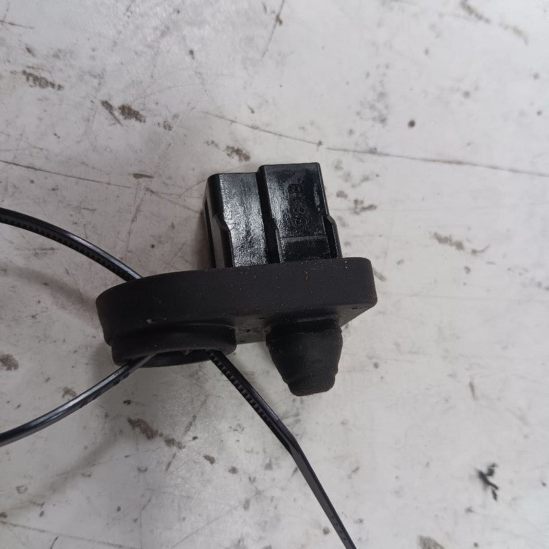 Nissan LEAF Door Ajar Switch Door Open Dome Light Switch  2013 2014 20