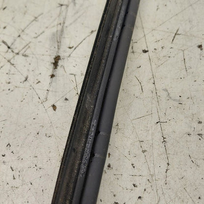 Kia Sorento Right Front Weather Strip Interior  2018 2017 2016