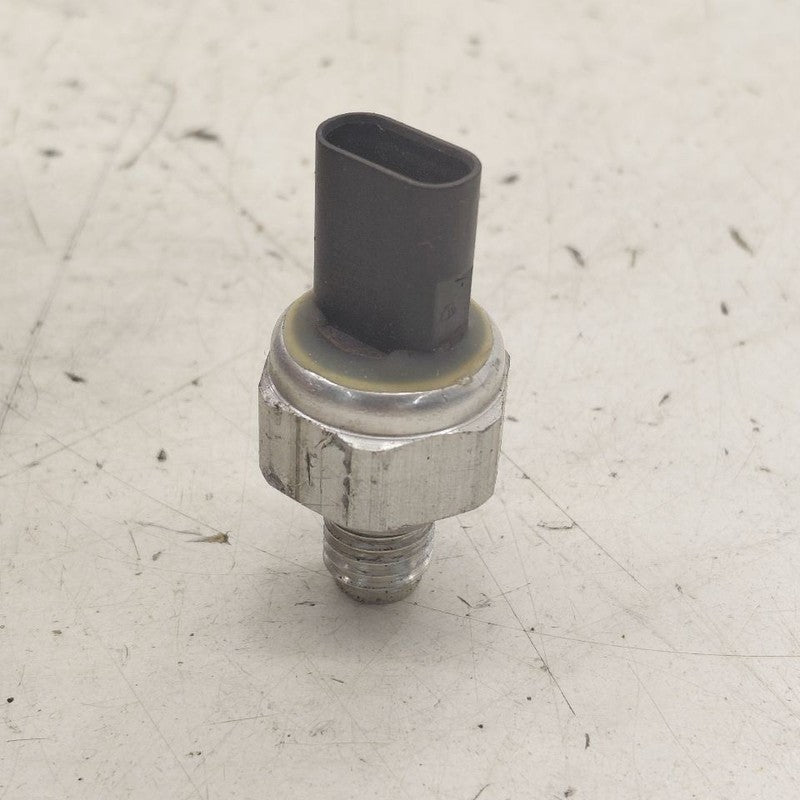 Chevy Volt Oil Pressure Sensor {12637356} 1.5 2016 2017 2018 2019