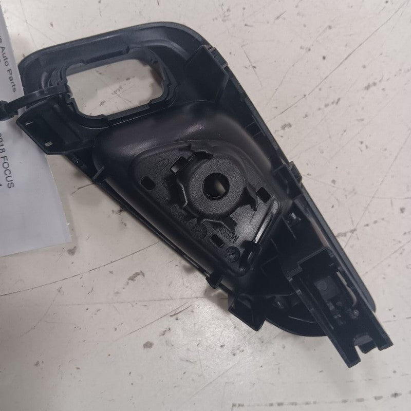 Ford Focus Door Handle Right Passenger Front Interior Inside 2018 2017