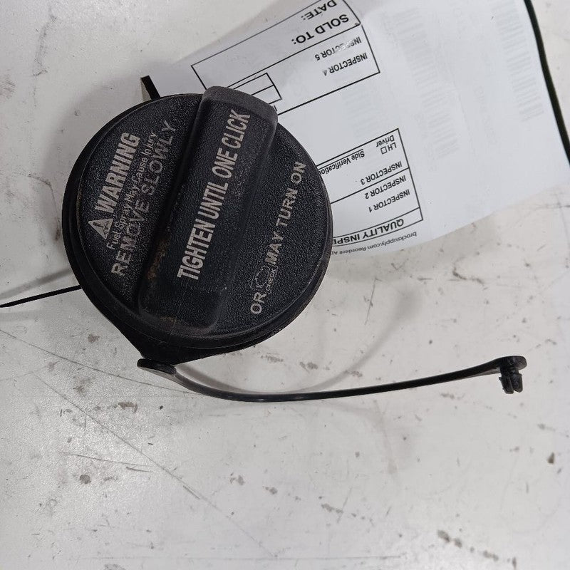 Kia Optima Gas Tank Fuel Cap  2018 2017 2016 OEM