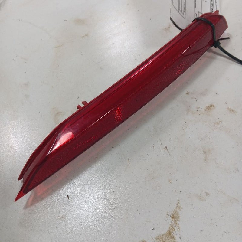 Kia Sorento Passenger Right Rear Marker Light Lamp  2018 2017 2016