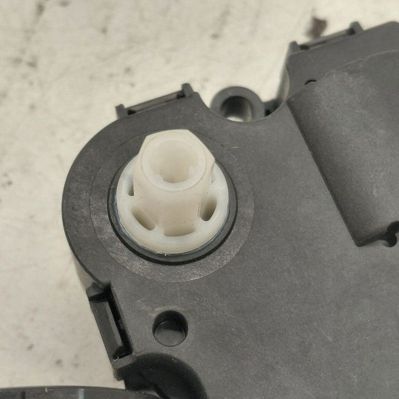 Volvo S60 Flap Door Motor Heater AC Door Actuator  2018 2017 2016