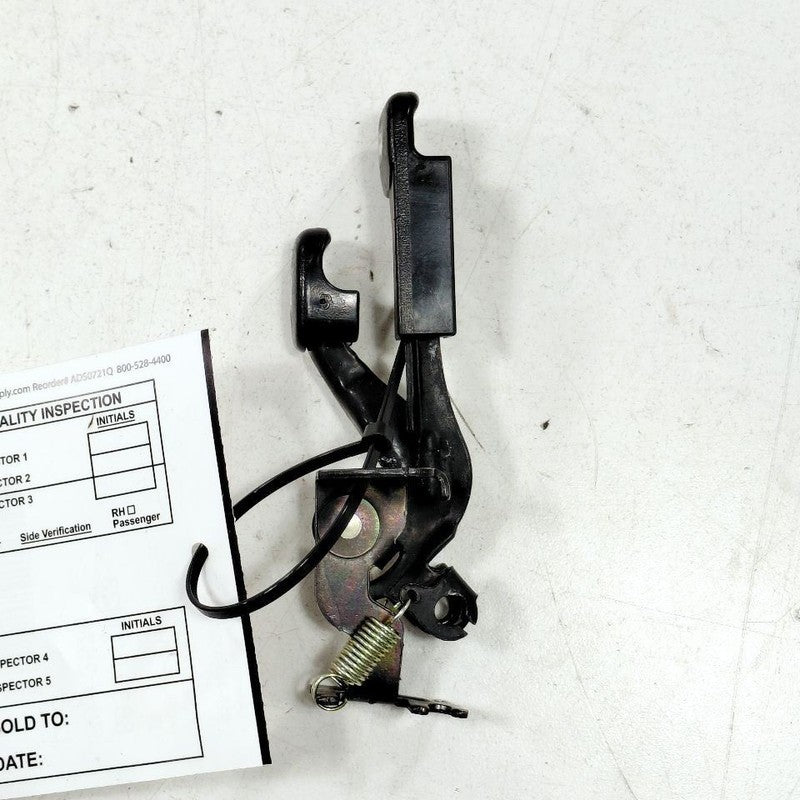 Hyundai Elantra Fuel Door Switch Gas Cap Cover Lid Release Button Cont