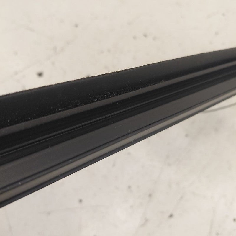 Mitsubishi Outlander   Right Front Weather Strip Interior  2018 2017 2