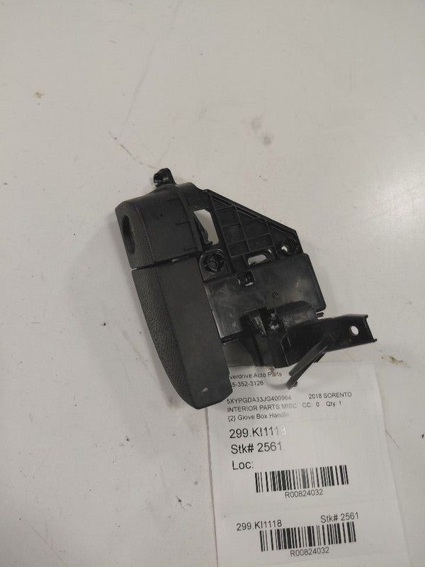 Kia Sorento Glove Box Button Handle 2018 2017 2016