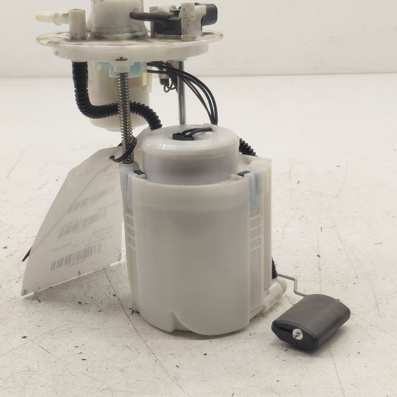 Gas Fuel Pump Assembly Tank Mounted Fits 16-17 Hyundai Veloster
