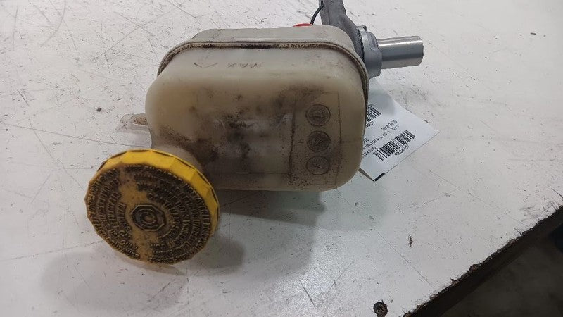 Brake Master Cylinder Fits 15-17 200 OEM