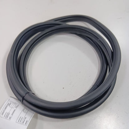 Grand Cherokee On Body Door Jamb Seal Front Right Passenger  2017 2018 2019 2020