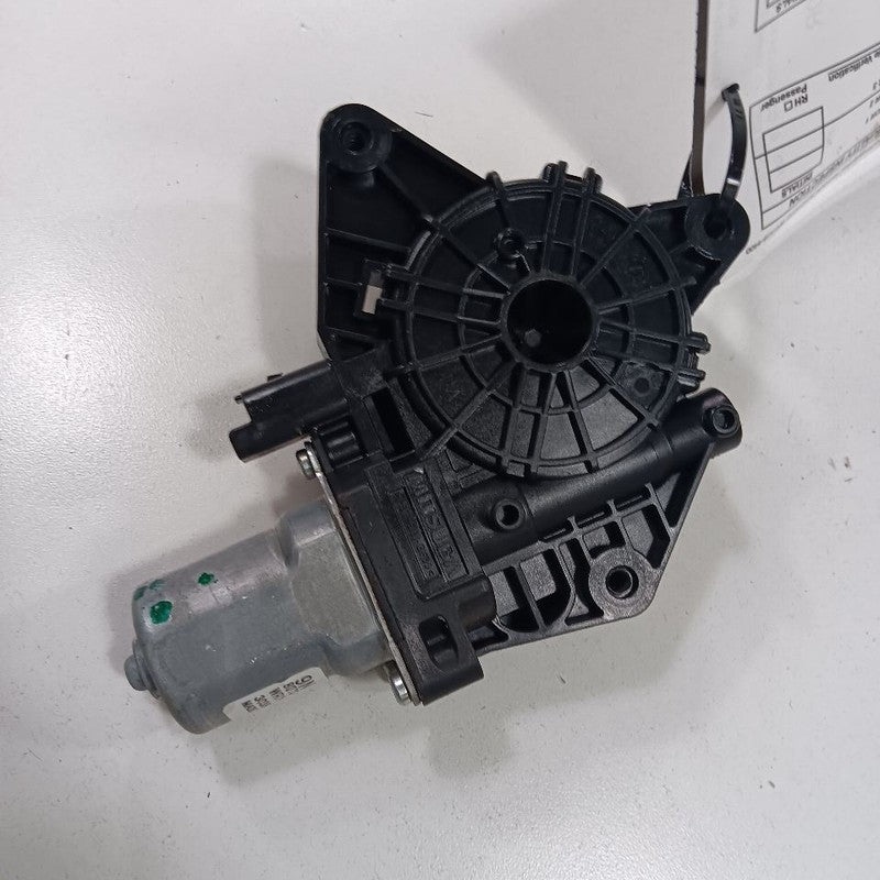 Nissan Sentra Passenger Right Front Power Window Motor Fits 20-23 OEM