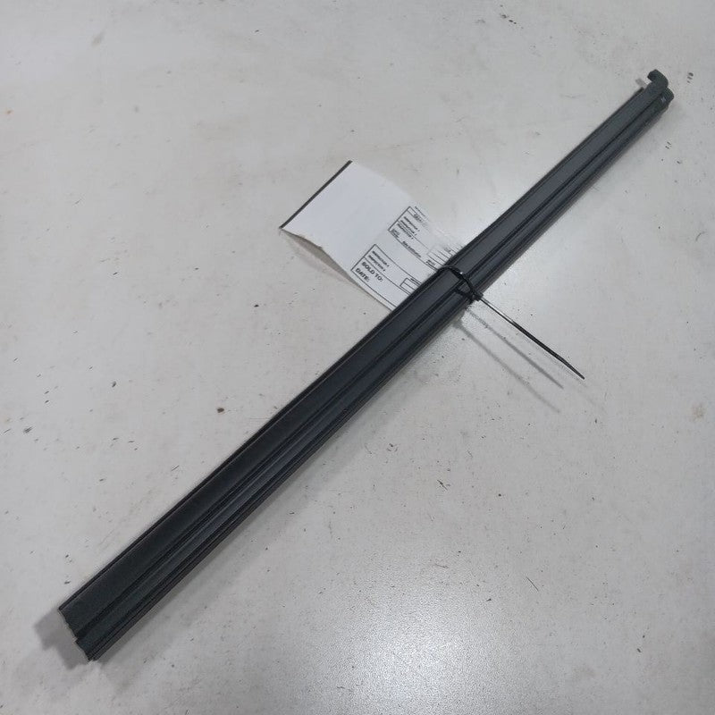 Chevy Trailblazer Right Front Weather Strip Interior  2021 2022 2023