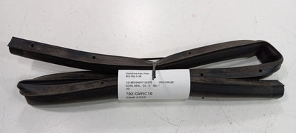 Chevy Cruze Cowl Vent Panel Hood Rubber Seal 2019 2018 2017 2016 OEM