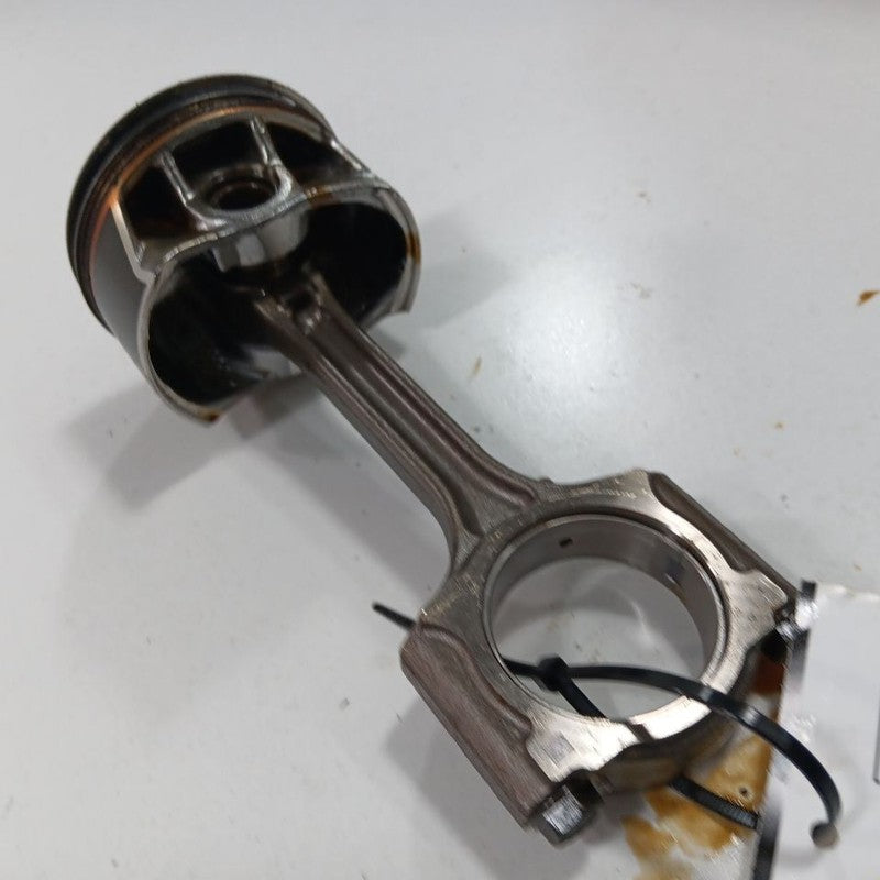 Nissan Sentra Single Piston With Connecting Rod   2.0 2023 2022 2021 2