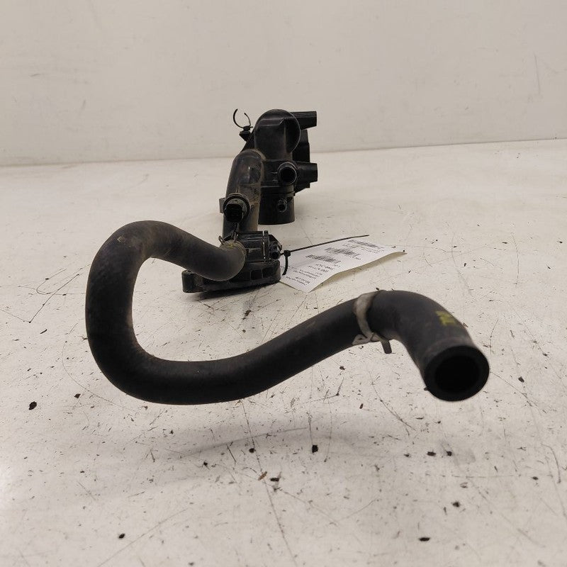 Kia Sorento Coolant Line Crossover Pipe  3.3 2018 2017 2016