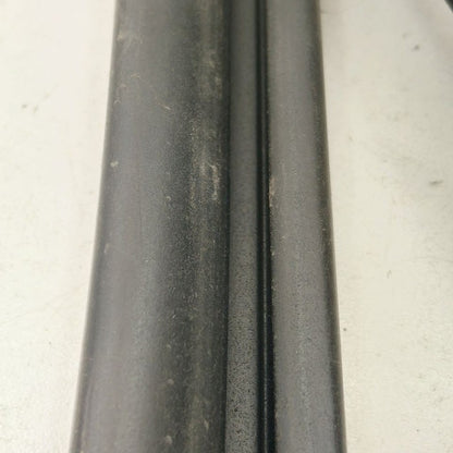 Kia Optima Door Glass Window Seal Rubber Right Passenger Front  2018 2