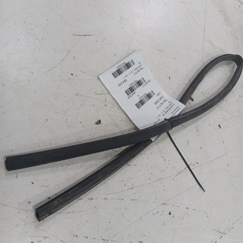 INFINITI QX50 Cowl Vent Panel Hood Rubber Seal  2017 2016 2015 2014