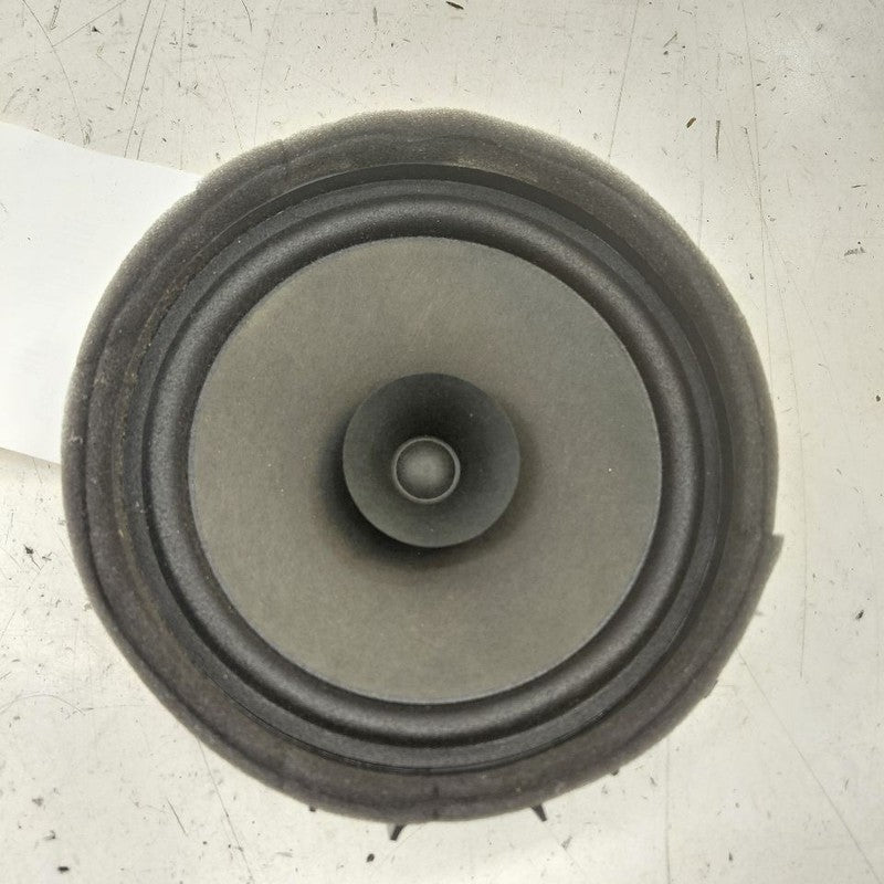 Mitsubishi Outlander   Speaker Left Driver Front  2018 2017 2016
