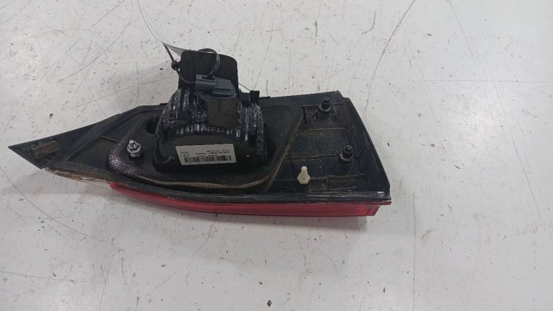 84912FL12A Passenger Right Tail Light Brake Lamp Sedan Lid Mounted Fits 17-19 IMPREZA